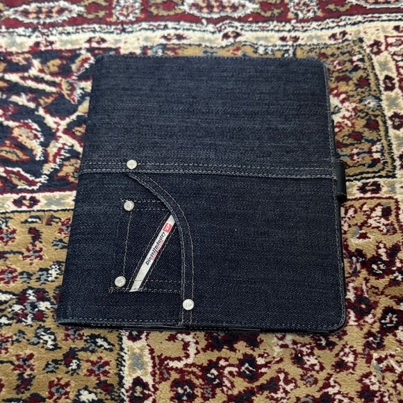 Set of 2 Diesel Black and Denim tablet (iPad) Cases - Picture 5 of 11